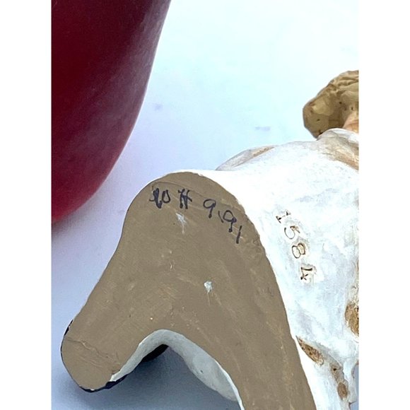 Red Cross Nurse Resin Statue Miniature /Date 9/91 Number 1584 - Picture 7 of 9